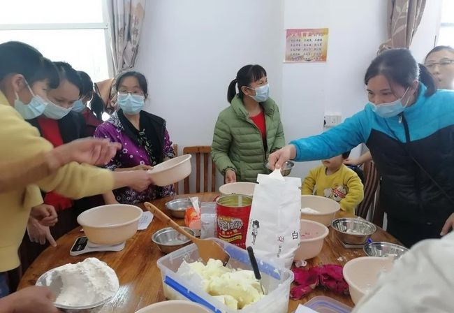 增強(qiáng)婦女就業(yè)能力，陽山青蓮鎮(zhèn)舉辦巾幗家政技能培訓(xùn)班