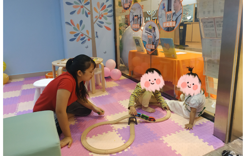 孕嬰師在市場(chǎng)上的發(fā)展前景好不好?孕嬰師的培訓(xùn)費(fèi)要多少?