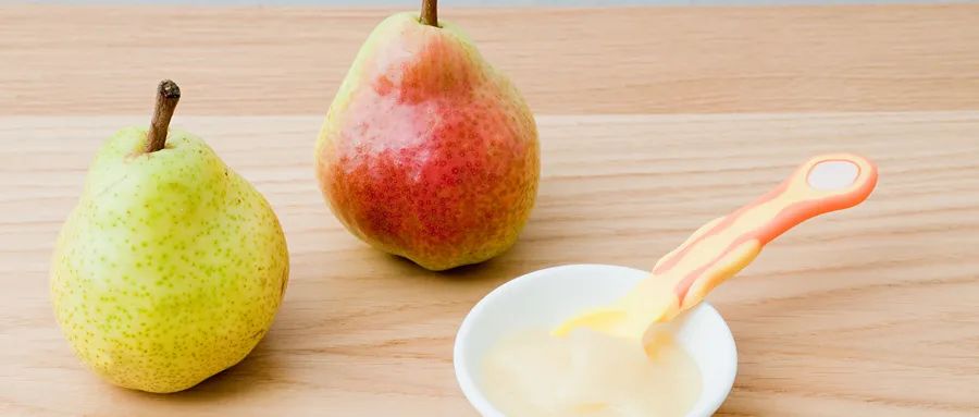 寶寶添加輔食的4個信號，爸媽這樣添加輔食才科學！