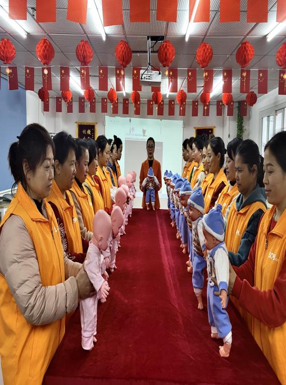 保姆“說離職就離職”，雇主如何維護(hù)自己的權(quán)益？